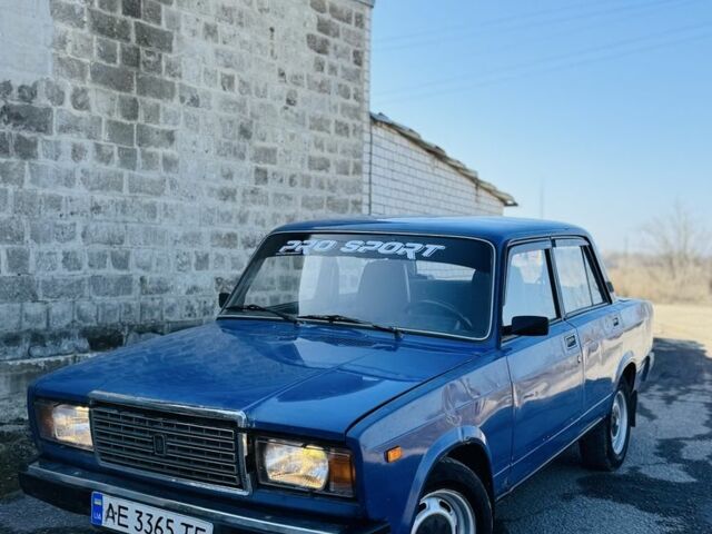 Синий ВАЗ 2107, объемом двигателя 1.5 л и пробегом 300 тыс. км за 650 $, фото 1 на Automoto.ua