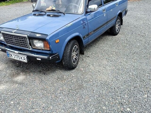 Синий ВАЗ 2107, объемом двигателя 1.45 л и пробегом 155 тыс. км за 1600 $, фото 1 на Automoto.ua