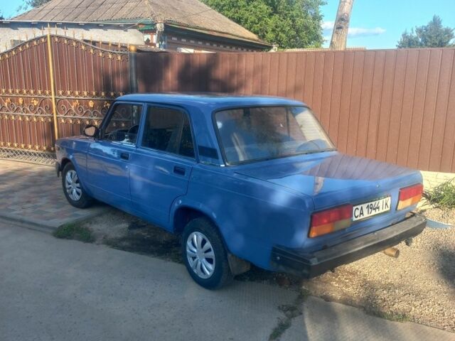 Синий ВАЗ 2107, объемом двигателя 1.5 л и пробегом 160 тыс. км за 1100 $, фото 1 на Automoto.ua