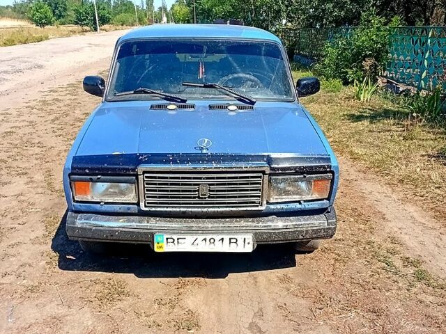 Синий ВАЗ 2107, объемом двигателя 1.5 л и пробегом 135 тыс. км за 1000 $, фото 1 на Automoto.ua