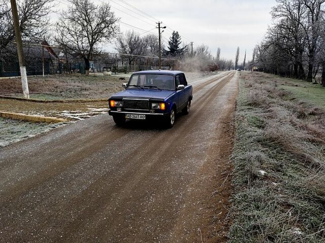 Синий ВАЗ 2107, объемом двигателя 1.5 л и пробегом 94 тыс. км за 1500 $, фото 1 на Automoto.ua