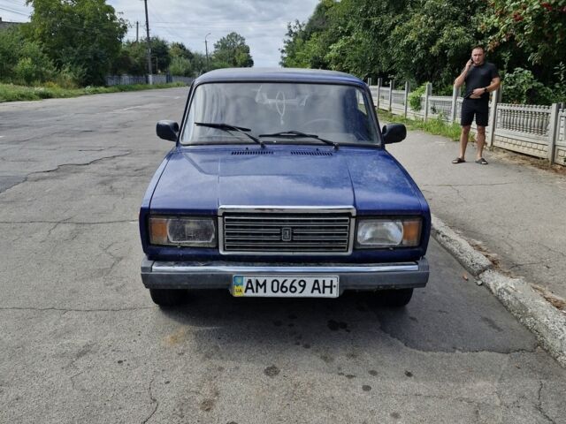 Синій ВАЗ 2107, об'ємом двигуна 0 л та пробігом 300 тис. км за 999 $, фото 1 на Automoto.ua