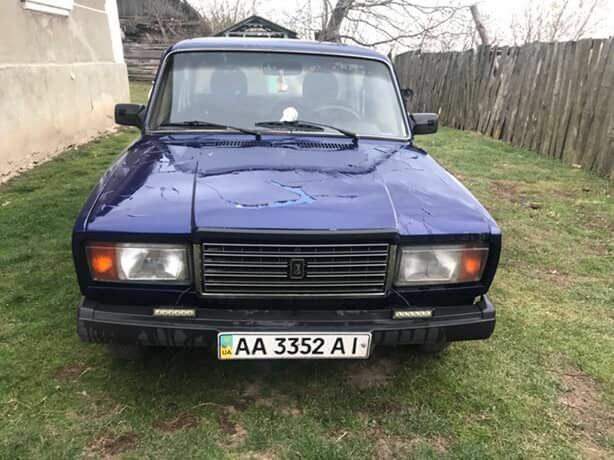 Синий ВАЗ 2107, объемом двигателя 1.5 л и пробегом 253 тыс. км за 476 $, фото 1 на Automoto.ua