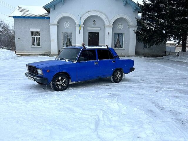 Синий ВАЗ 2107, объемом двигателя 1.5 л и пробегом 0 тыс. км за 800 $, фото 1 на Automoto.ua