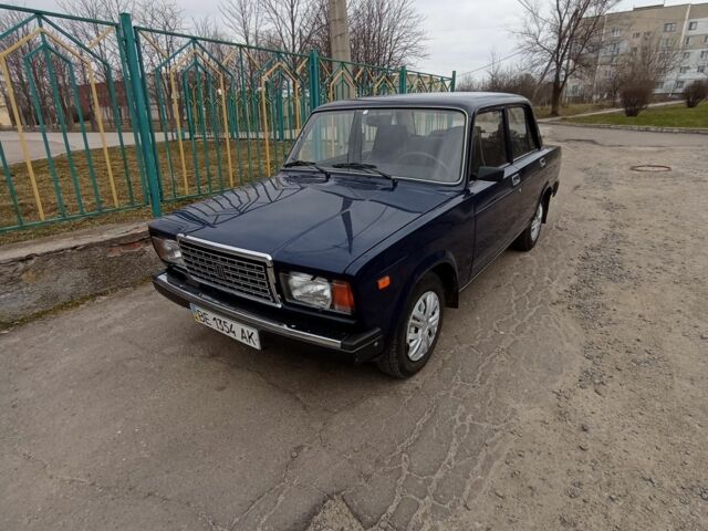 Синий ВАЗ 2107, объемом двигателя 1 л и пробегом 53 тыс. км за 1599 $, фото 1 на Automoto.ua