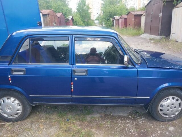 Синий ВАЗ 2107, объемом двигателя 1.5 л и пробегом 92 тыс. км за 2001 $, фото 1 на Automoto.ua