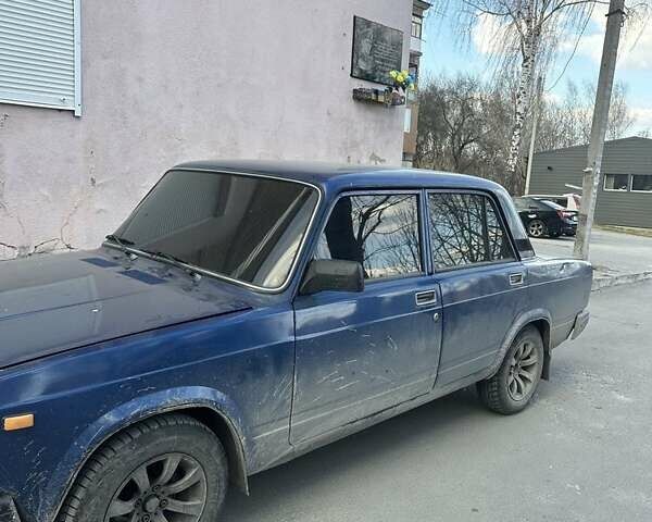 Синий ВАЗ 2107, объемом двигателя 1.5 л и пробегом 50 тыс. км за 1200 $, фото 1 на Automoto.ua