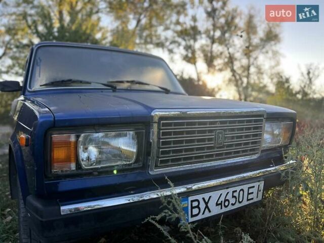 Синий ВАЗ 2107, объемом двигателя 1.45 л и пробегом 180 тыс. км за 1200 $, фото 1 на Automoto.ua