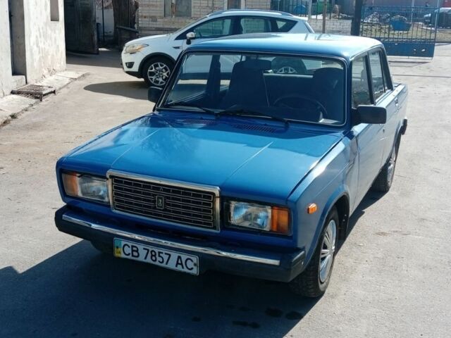 Синій ВАЗ 2107, об'ємом двигуна 1.5 л та пробігом 150 тис. км за 1600 $, фото 1 на Automoto.ua