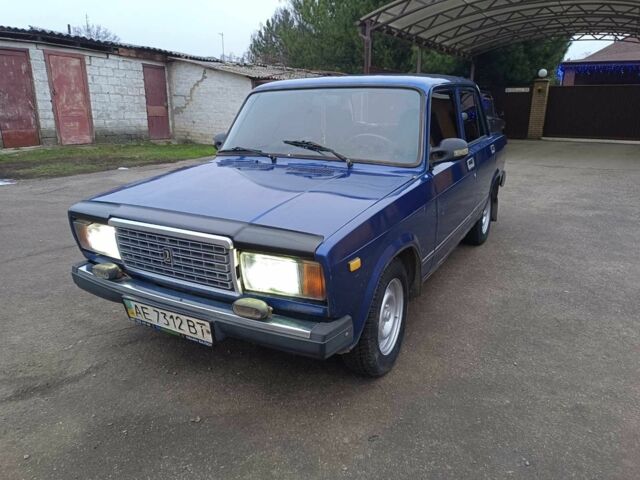 Синий ВАЗ 2107, объемом двигателя 0 л и пробегом 200 тыс. км за 950 $, фото 1 на Automoto.ua