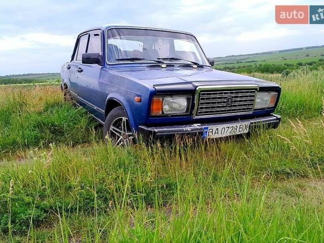 Синий ВАЗ 2107, объемом двигателя 1.5 л и пробегом 200 тыс. км за 1500 $, фото 1 на Automoto.ua