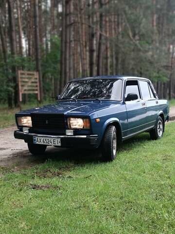 Синий ВАЗ 2107, объемом двигателя 1.45 л и пробегом 53 тыс. км за 1999 $, фото 1 на Automoto.ua