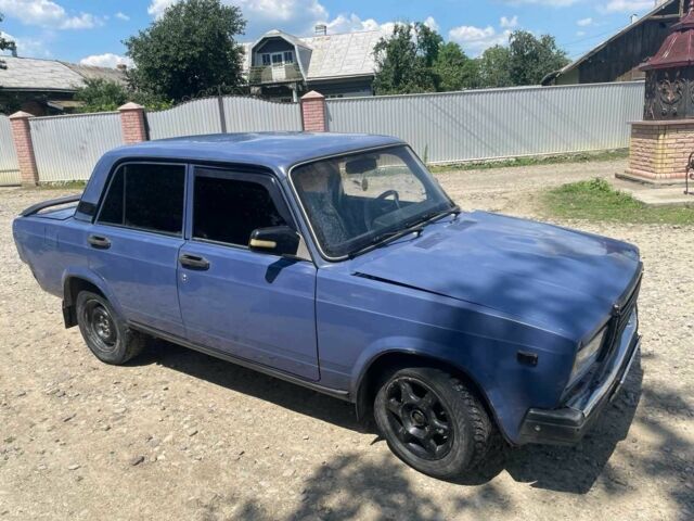 Синий ВАЗ 2107, объемом двигателя 1.5 л и пробегом 249 тыс. км за 900 $, фото 1 на Automoto.ua