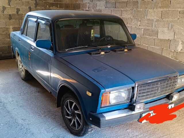 Синий ВАЗ 2107, объемом двигателя 0 л и пробегом 198 тыс. км за 800 $, фото 1 на Automoto.ua