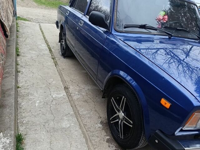 Синій ВАЗ 2107, об'ємом двигуна 1.5 л та пробігом 165 тис. км за 2100 $, фото 1 на Automoto.ua