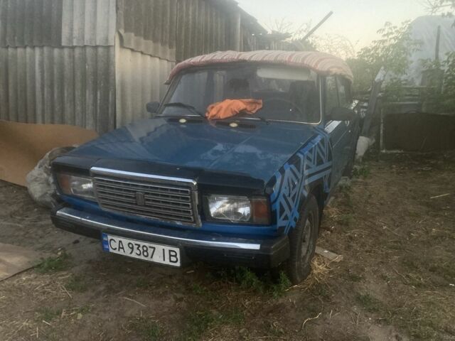 Синий ВАЗ 2107, объемом двигателя 1.6 л и пробегом 24 тыс. км за 717 $, фото 1 на Automoto.ua