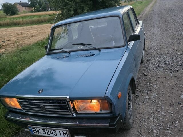Синий ВАЗ 2107, объемом двигателя 1.6 л и пробегом 1 тыс. км за 800 $, фото 1 на Automoto.ua