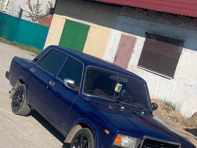 Синий ВАЗ 2107, объемом двигателя 1.5 л и пробегом 2 тыс. км за 1600 $, фото 1 на Automoto.ua