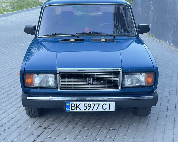 Синий ВАЗ 2107, объемом двигателя 1.5 л и пробегом 118 тыс. км за 1600 $, фото 1 на Automoto.ua