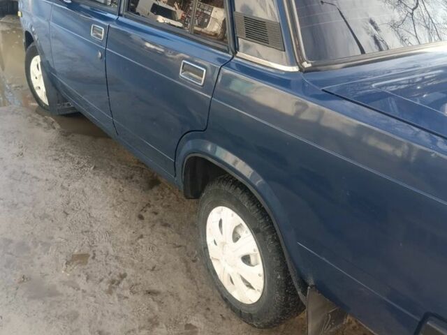 Синий ВАЗ 2107, объемом двигателя 1.45 л и пробегом 99 тыс. км за 1400 $, фото 1 на Automoto.ua