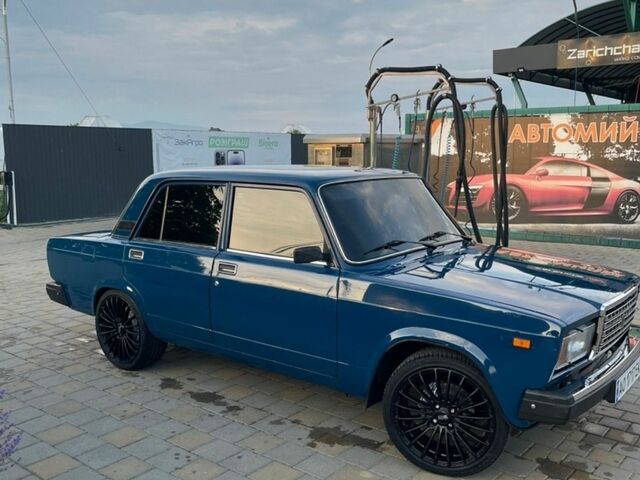 Синий ВАЗ 2107, объемом двигателя 1.5 л и пробегом 50 тыс. км за 3000 $, фото 1 на Automoto.ua