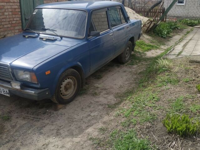 Синий ВАЗ 2107, объемом двигателя 1.6 л и пробегом 140 тыс. км за 1500 $, фото 1 на Automoto.ua