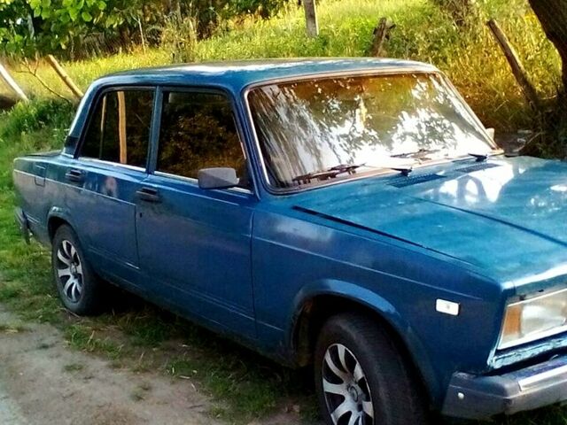 Синий ВАЗ 2107, объемом двигателя 1.5 л и пробегом 170 тыс. км за 1150 $, фото 1 на Automoto.ua