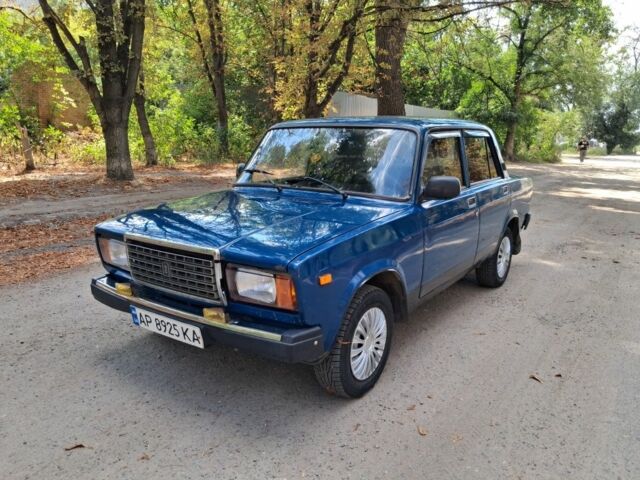 Синий ВАЗ 2107, объемом двигателя 1.5 л и пробегом 120 тыс. км за 1005 $, фото 1 на Automoto.ua