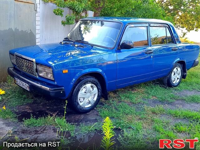 Синій ВАЗ 2107, об'ємом двигуна 1.6 л та пробігом 65 тис. км за 1600 $, фото 1 на Automoto.ua