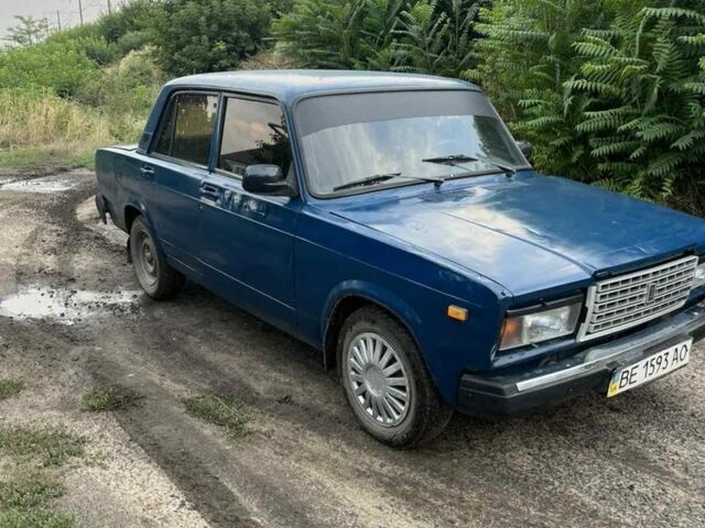 Синий ВАЗ 2107, объемом двигателя 1 л и пробегом 111 тыс. км за 668 $, фото 1 на Automoto.ua