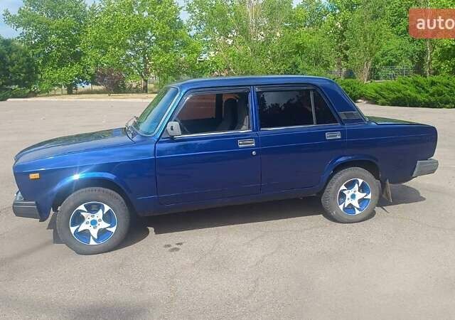 Синий ВАЗ 2107, объемом двигателя 1.5 л и пробегом 500 тыс. км за 3000 $, фото 1 на Automoto.ua