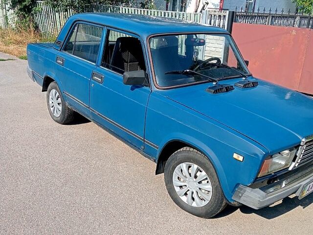Синій ВАЗ 2107, об'ємом двигуна 1.5 л та пробігом 32 тис. км за 800 $, фото 1 на Automoto.ua