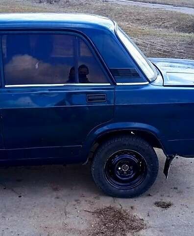 Синій ВАЗ 2107, об'ємом двигуна 1.5 л та пробігом 126 тис. км за 1000 $, фото 1 на Automoto.ua
