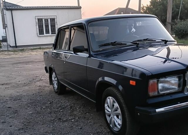 Синій ВАЗ 2107, об'ємом двигуна 6 л та пробігом 96 тис. км за 1351 $, фото 1 на Automoto.ua