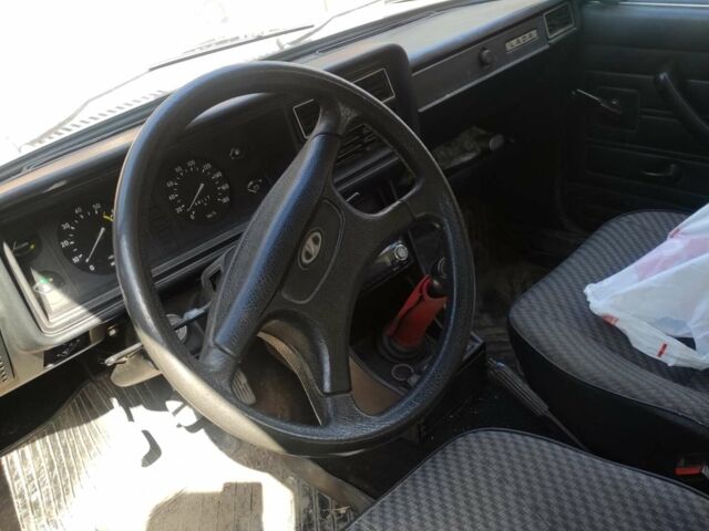 Синий ВАЗ 2107, объемом двигателя 1.45 л и пробегом 42 тыс. км за 2200 $, фото 1 на Automoto.ua