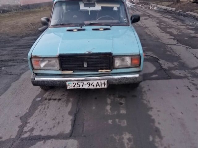 Синий ВАЗ 2107, объемом двигателя 0 л и пробегом 200 тыс. км за 542 $, фото 1 на Automoto.ua