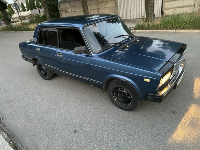 Синий ВАЗ 2107, объемом двигателя 1.5 л и пробегом 100 тыс. км за 601 $, фото 1 на Automoto.ua