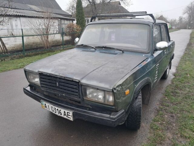 Зеленый ВАЗ 2107, объемом двигателя 1.5 л и пробегом 500 тыс. км за 355 $, фото 1 на Automoto.ua