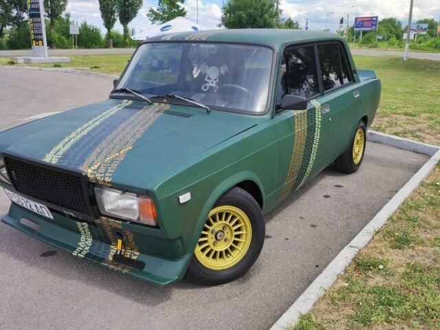 Зелений ВАЗ 2107, об'ємом двигуна 1.5 л та пробігом 100 тис. км за 1200 $, фото 1 на Automoto.ua