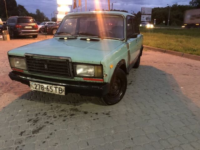 Зеленый ВАЗ 2107, объемом двигателя 1.5 л и пробегом 198 тыс. км за 599 $, фото 1 на Automoto.ua