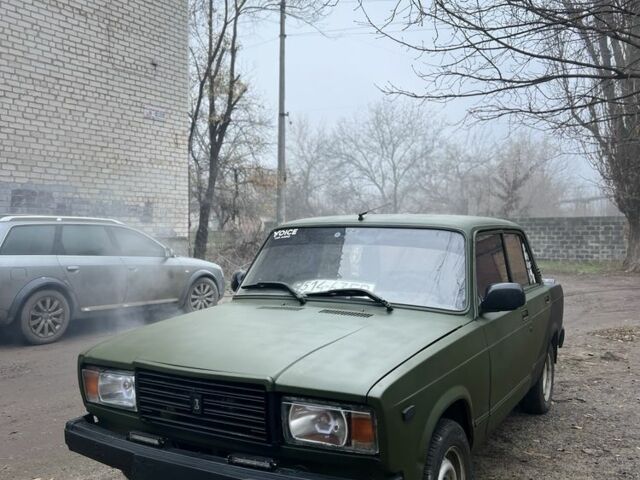 Зеленый ВАЗ 2107, объемом двигателя 1.5 л и пробегом 150 тыс. км за 462 $, фото 1 на Automoto.ua