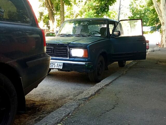 Зеленый ВАЗ 2107, объемом двигателя 1.5 л и пробегом 85 тыс. км за 600 $, фото 1 на Automoto.ua