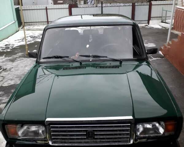 Зеленый ВАЗ 2107, объемом двигателя 1.5 л и пробегом 200 тыс. км за 900 $, фото 1 на Automoto.ua