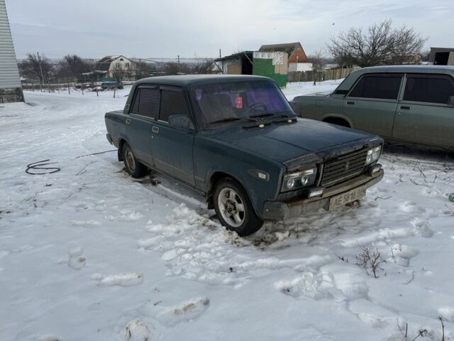 Зеленый ВАЗ 2107, объемом двигателя 1.5 л и пробегом 100 тыс. км за 699 $, фото 1 на Automoto.ua