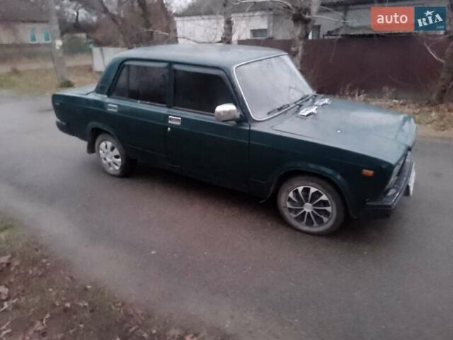 Зеленый ВАЗ 2107, объемом двигателя 1.5 л и пробегом 80 тыс. км за 900 $, фото 1 на Automoto.ua