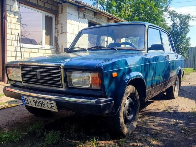 Зеленый ВАЗ 2107, объемом двигателя 1.5 л и пробегом 100 тыс. км за 800 $, фото 1 на Automoto.ua