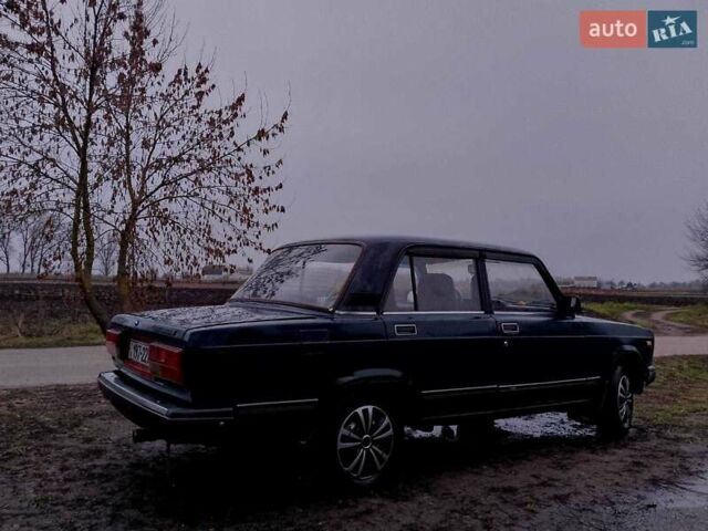 Зеленый ВАЗ 2107, объемом двигателя 1.5 л и пробегом 551 тыс. км за 750 $, фото 1 на Automoto.ua