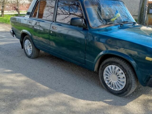 Зелений ВАЗ 2107, об'ємом двигуна 1.5 л та пробігом 140 тис. км за 921 $, фото 1 на Automoto.ua