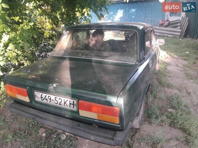 Зелений ВАЗ 2107, об'ємом двигуна 1.3 л та пробігом 685 тис. км за 750 $, фото 1 на Automoto.ua