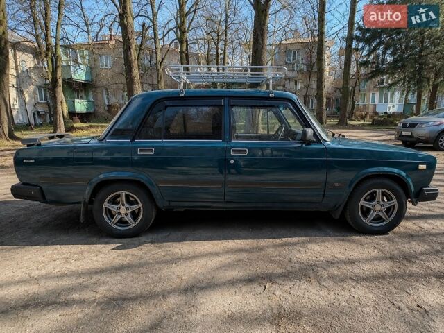 Зеленый ВАЗ 2107, объемом двигателя 1.5 л и пробегом 67 тыс. км за 1100 $, фото 1 на Automoto.ua